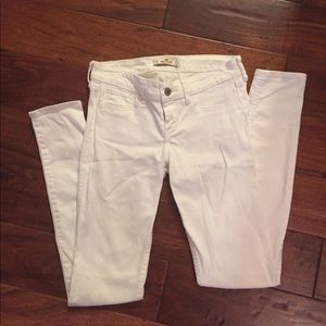 White hollister skinny jeans
